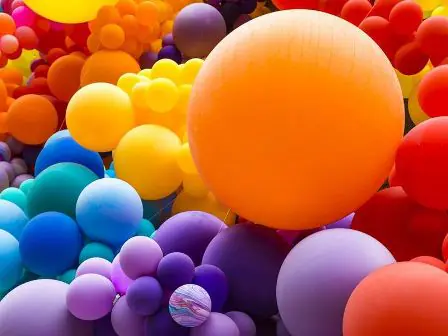 Colors-balloon-داستان کوتاه انگلیسی رنگها