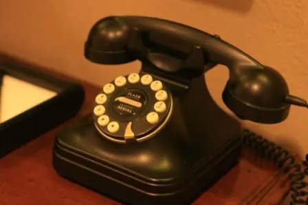 old-phone-call