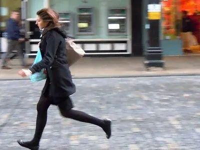 Hurry-run-street