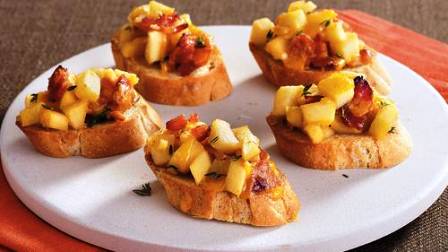 toasts-appetizer-potato