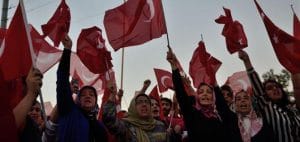 1000s of Turks celebrate abortive coup plot in Istanbul