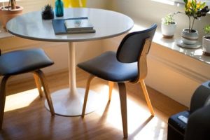 Table-chair-book-pot